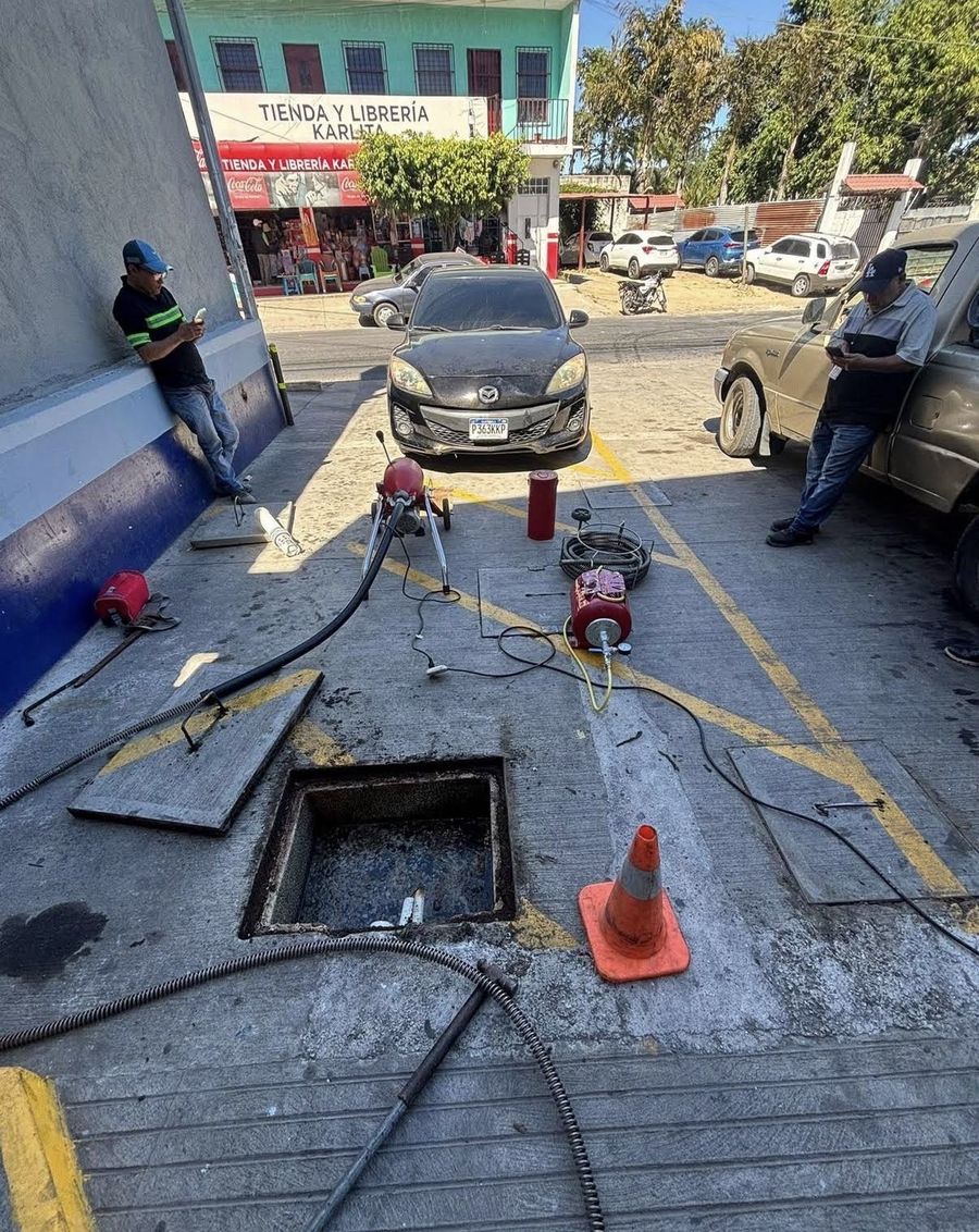 Servicio de destape en comercio y trampa de grasa